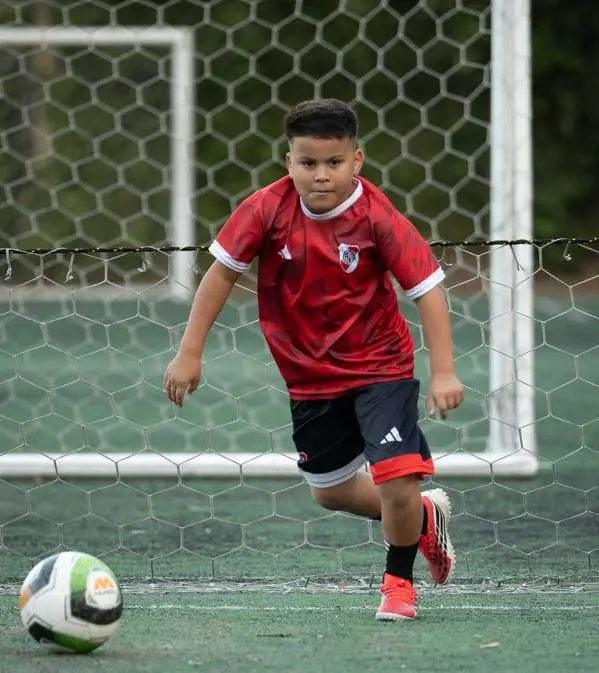 Jugador de la Escuela River Plate Canning